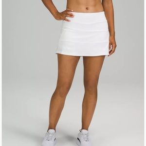 Lululemon white pace-rival mid rise skirt size 8 tall